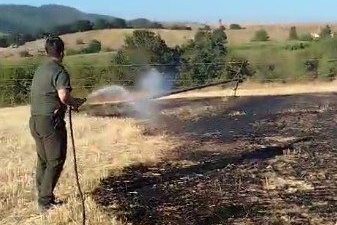 Bilecik’in Pazaryeri ilçesinde çıkan anız yangını çok sayıda ekibin müdahalesiyle