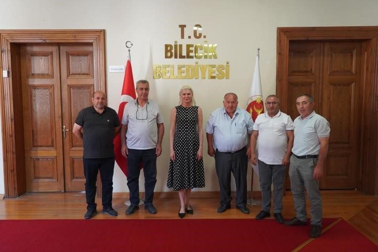 Bilecik Belediye Başkanı Melek Mızrak Subaşı, Bilecik muhtarlarını makamında ağırladı.