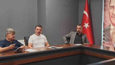 Bilecik’te Milliyetçi Hareket Partisi’nden (MHP) seçilerek Pazaryeri Belediye Meclisi’nde görev