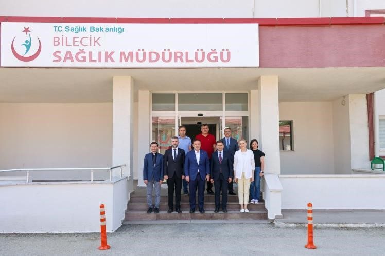 Bilecik’te sağlıkta ilk 6 ayın rakamları açıklandı Bilecik Valisi Faik Oktay Sözer, İl Sağlık Müdürlüğünü ziyaret ederek