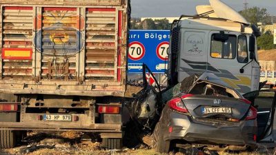 Bilecik’te tır ile otomobilin çarpışması sonucu meydana gelen trafik kazasında