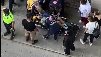 Bilecik’te yolun karşısına koşarak geçmeye çalışırken motosiklet çarpması sonucu yaralanan