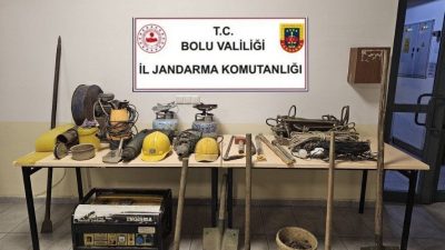 Bolu’nun Mengen ilçesinde jandarma ekiplerinin düzenlediği operasyonda, ormanlık alanda kaçak
