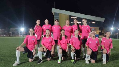 Bozüyükspor Kulübü bünyesinde kız futbol takımı kurulurken, sporcular antrenmanlara başladı.