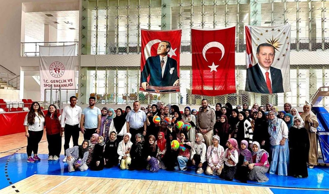 Bozüyük’te Yeşilkent Kumral Abdal Yatılı Kız Kur’an Kursu Voleybol Turnuvası’nın