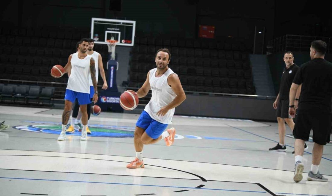 Türkiye Basketbol Ligi’nde mücadele edecek ve yeni sezon hazırlıklarına şampiyonluk