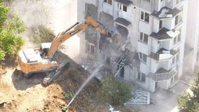 Çayırova Şekerpınar Cumhuriyet Mahallesi’nde bulunan riskli alandaki yapılarda yaşayan vatandaşların