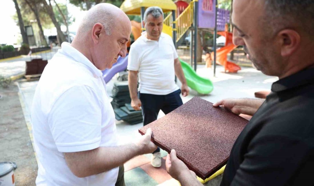 Çekici eline alan Başkan Muzaffer Bıyık, işçilere destek verdi Darıca Belediye Başkan Muzaffer Bıyık, eline çekici alarak yenilenen park