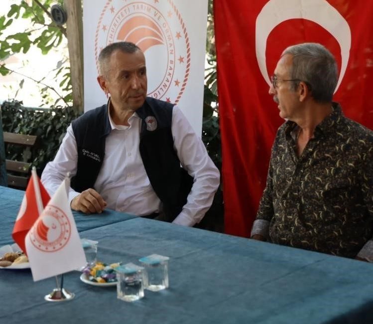 Çiftçilere kiraz, ceviz, karpuz, buğday ve ayçiçeği üretimi hakkında bilgi verildi Bilecik’te çiftçilere kiraz, ceviz, karpuz, buğday ve ayçiçeği üretimi hakkında