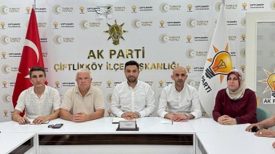 AK Parti Çiftlikköy İlçe Başkanı Ahmet Milhan Altınok, belediye meclisinde