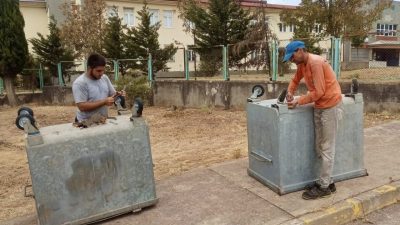 Körfez Belediyesi tarafından kurulan yerinde acil müdahale ekibi, hasar gören