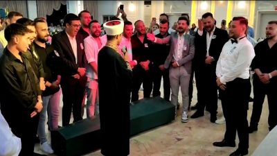 Bilecik’te dünya evine giren arkadaşları için ilginç bir şaka planlayan