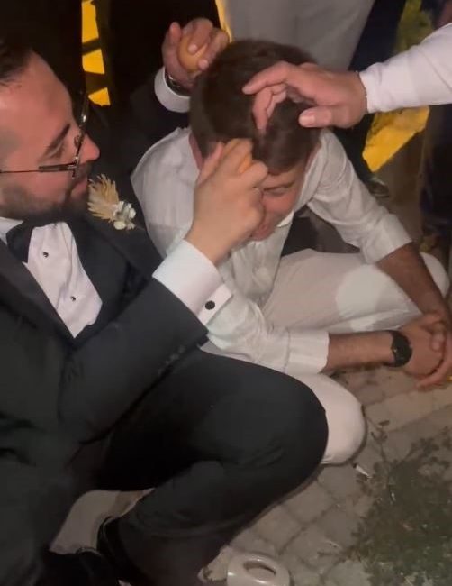 Bolu’nun Göynük ilçesinde dünya evine giren çiftinin düğününde, damadın arkadaşının