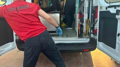 Kocaeli’nin Darıca ilçesinde 4 kişinin saldırısına uğrayan bir genç bıçaklanarak