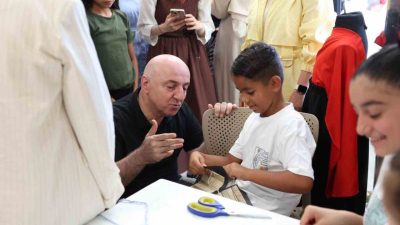 Darıca’da düzenlenen yaz atölyelerine katılan 910 çocuk, tatili eğlenerek ve