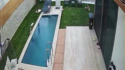 Balıkesir merkezli depremin hissedildiği Sakarya’da da, sarsıntının büyüklüğü bir evin