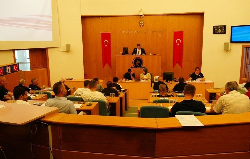 Düzce Belediye Meclisi Ağustos ayı 2. birleşim toplantısı tamamlandı. Başkan