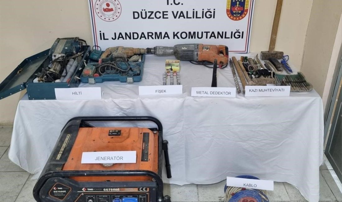 Düzce’de 10 kişiyi kaçakçılıktan işlem yapıldı Düzce’de Kaçakçılık ve Organize Suçlarla Mücadele ekipleri tarafından yapılan çalışmada