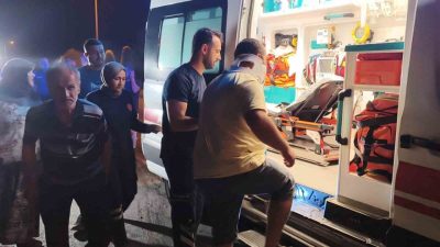 Düzce’de 3 aracın karıştığı zincirleme trafik kazasında 1 kişi yaralandı.