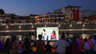 Düzce Belediyesi, 30 Ağustos Zafer Bayramı’nın 103. yıl dönümünü unutulmaz