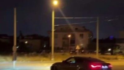 Kocaeli’nin İzmit ilçesinde drift yaptığı ve sürücü belgesi olmadığı tespit