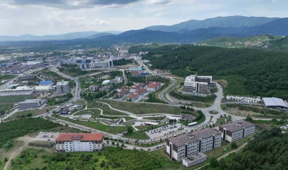 Uluslararasılaşma vizyonu doğrultusunda ciddi adımlar atan ve bir dünya üniversitesine