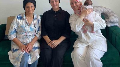 Erenler Belediyesi sosyal belediyecilik çalışmaları çerçevesinde ‘Hoş Geldin Bebek’ ziyaretlerine