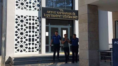 Sakarya’nın Akyazı ilçesinde polis ekiplerince gerçekleştirilen ve 60 kök dikili