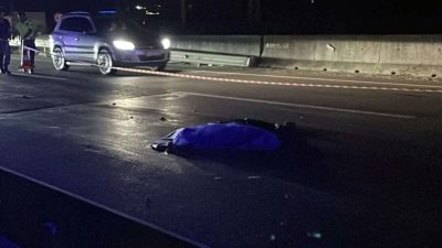 Sakarya’nın Arifiye ilçesi D-650 karayolunda SUV tarzı araç çarptıktan sonra