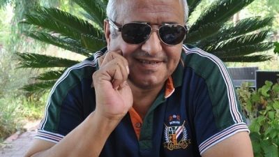 Kocaeli’nin Gebze ilçesinde gazetecilik yapan 60 yaşındaki Kamil Uzunmehmet, hayatını