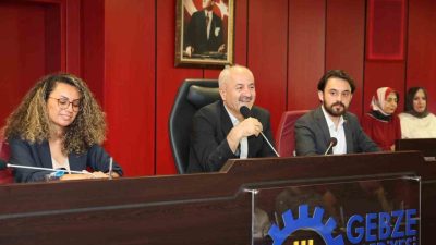 Gebze Belediyesi olağan Ağustos ayı meclis oturumunda insan kaynakları ve