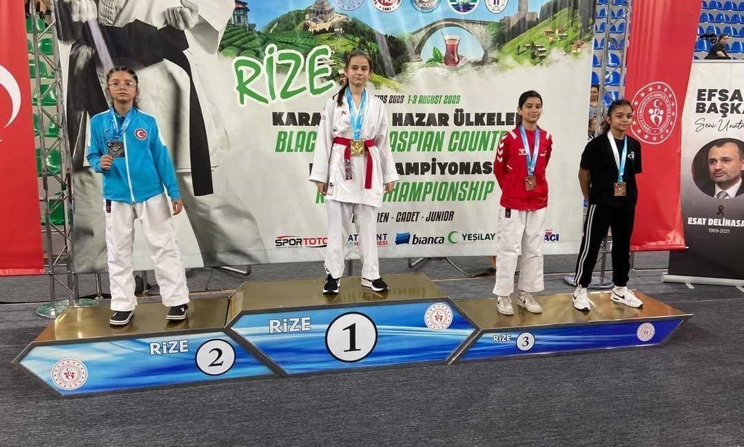 Rize’de düzenlenen ’Uluslararası Karadeniz Hazar Ülkeleri Karate Şampiyonası’nda Bilecik’i temsil
