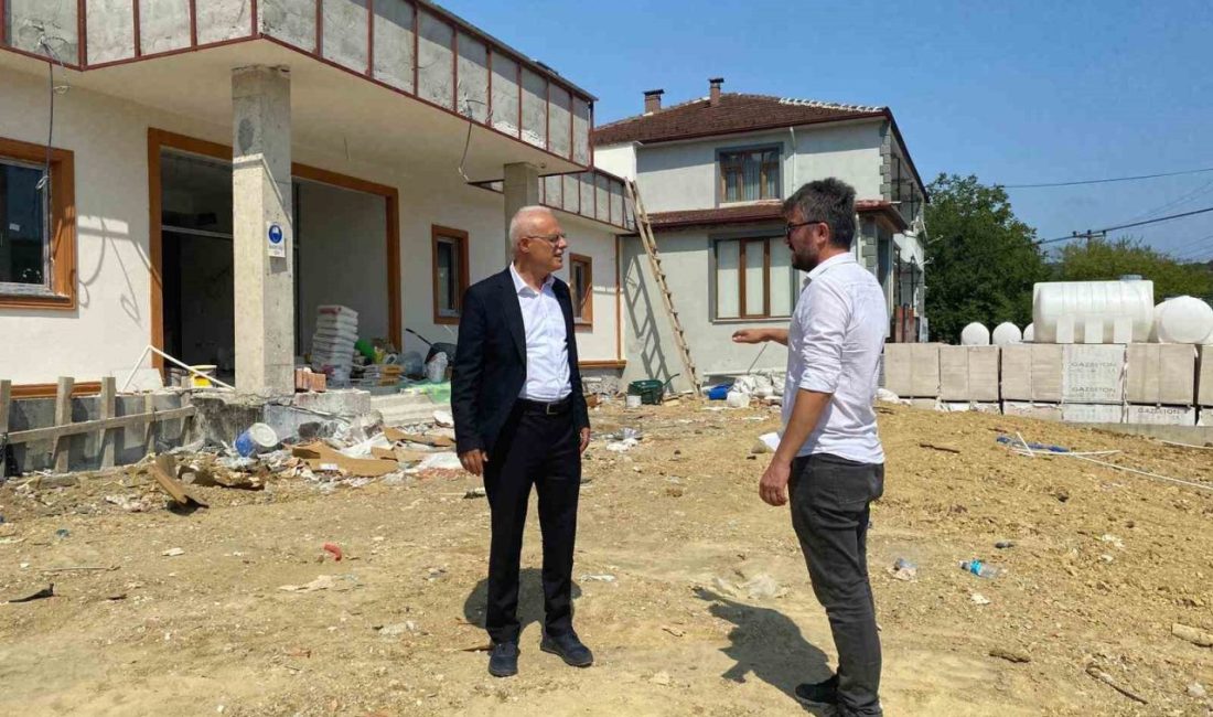 Gençlik ve Spor Müdürü Akçakoca’da ki tesisleri inceledi Düzce Gençlik ve Spor İl Müdürü Zekeriya Arslantürk, Akçakoca’da yapımı