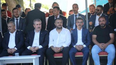 Büyük Birlik Partisi Genel Başkanı Mustafa Destici, partisinin programında yaptığı