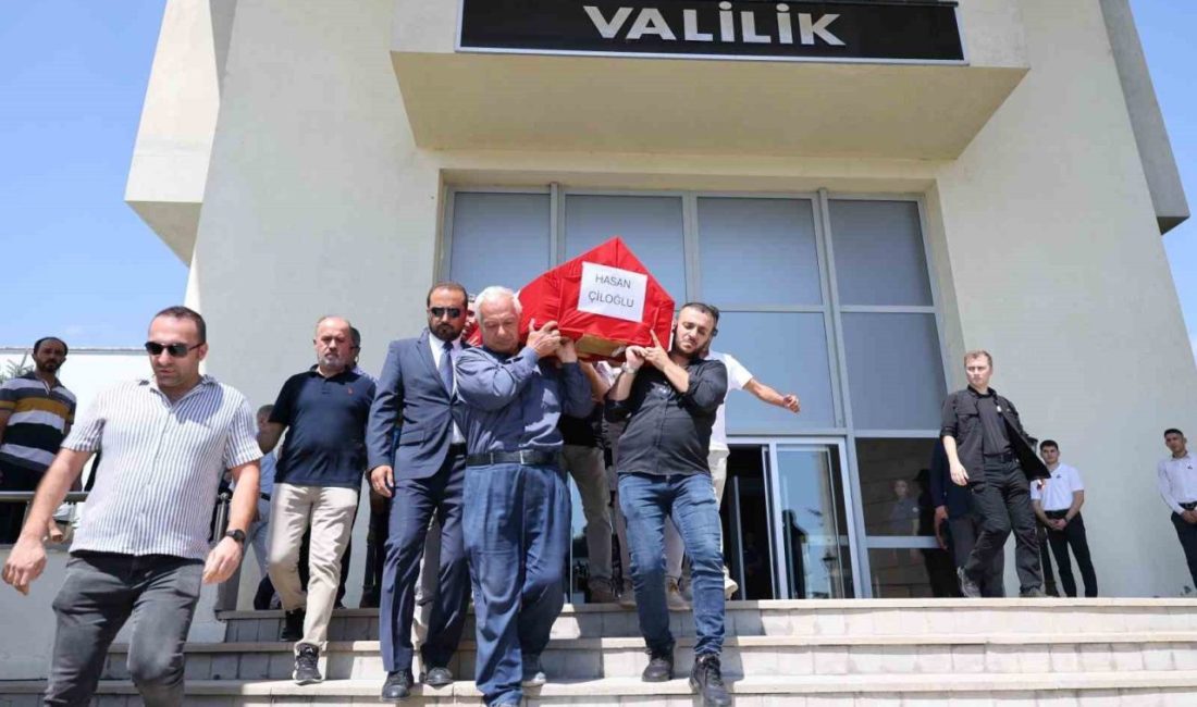 Hayatını kaybeden Yazı İşleri Müdürü için Valilik’te tören düzenlendi Sakarya Valiliği’nde uzun yıllardır Yazı İşleri Müdürü olarak görev yapan
