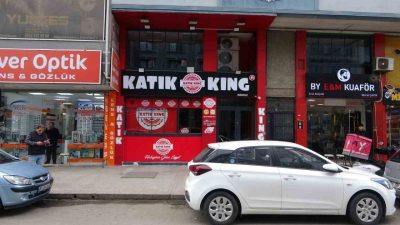 Kocaeli’de Ramazan Bayramı’nın ilk 4 günü tavuk döner satarak 999