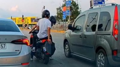 Düzce’de kırmızı ışık ihlali yapmak için arkadaşından yardım isteyen sürücü