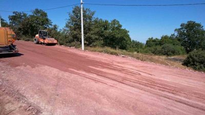 Kocaeli Büyükşehir Belediyesi, Kandıra ilçesindeki Akçaova grup yolunun 7,5 kilometrelik