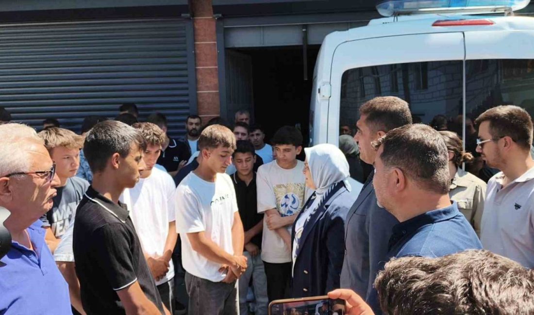 Kaza kurşunuyla hayatını kaybeden genç için gözyaşları sel oldu Düzce(İHA) – Düzce’de dün akşam saatlerinde meydana gelen olayda kaza