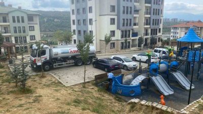 Kocaeli’de çocuk parklarında periyodik olarak bakım, onarım ve temizlik çalışması