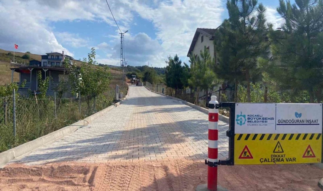 Kocaeli Büyükşehir Belediyesi, kırsal mahallelerdeki yolların kalitesini artırmak amacıyla başlattığı