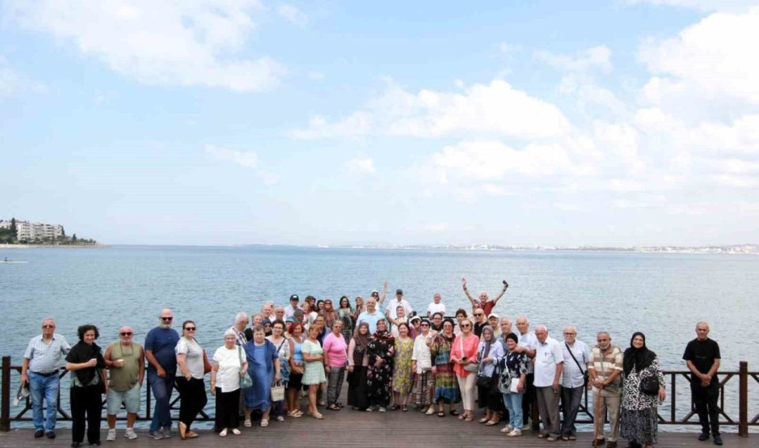 Kocaeli’nin çınarlarına hem tatil hem eğitim imkanı Kocaeli Büyükşehir Belediyesi, bünyesinde 65 yaş ve üzeri vatandaşlara hizmet