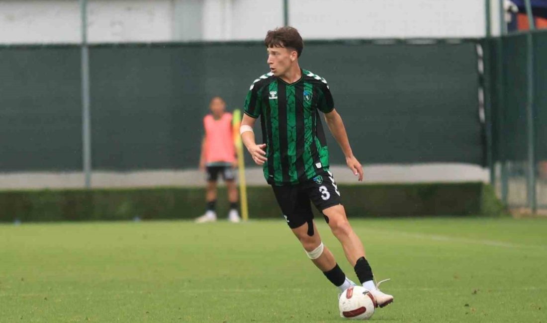 Kocaelispor alt yapıdan yetiştirdiği oyuncu Umut Can Aslan’ı profesyonel yapıp