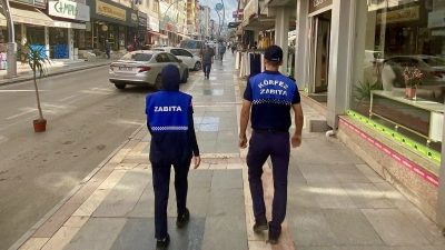 Körfez Belediyesi Zabıta Müdürlüğü ekipleri, yaya güvenliğini sağlamak ve kent