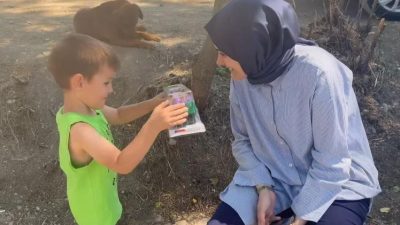 Geçtiğimiz günlerde orman yangından etkilenen minik Egemen’in yüzü, kurulan yeni