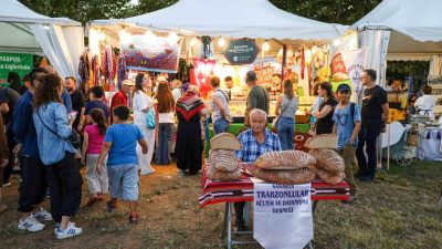 Millet Bahçesi’nde düzenlenen Sakarya Kültür Sanat Festivali, son olarak Trabzon,