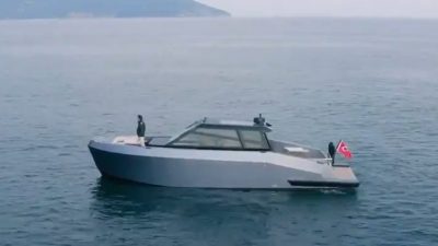 Balıkesir’in Marmara Adası açıklarında yatı parçalanmış halde bulunan kayıp iş