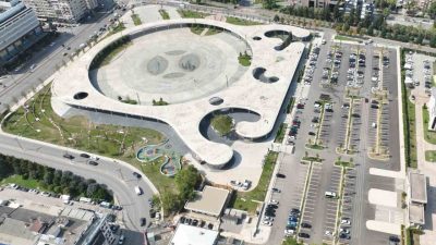 Kocaeli’nin yeni çekim merkezi olan Milli İrade Meydanı, geniş otoparkıyla