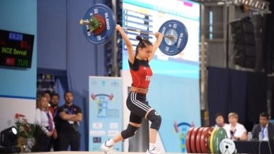 DÜZCE(İHA) – Düzceli halterci Şevval İnce ve antrenör Bünyamin Durmaz