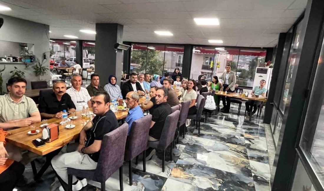 Osmaneli İcra Müdürü Karadaş’a veda yemeği Bilecik’in Osmaneli ilçesinde İcra Müdürlüğünde görevliyken İstanbul Bakırköy İcra Müdürlüğü`ne
